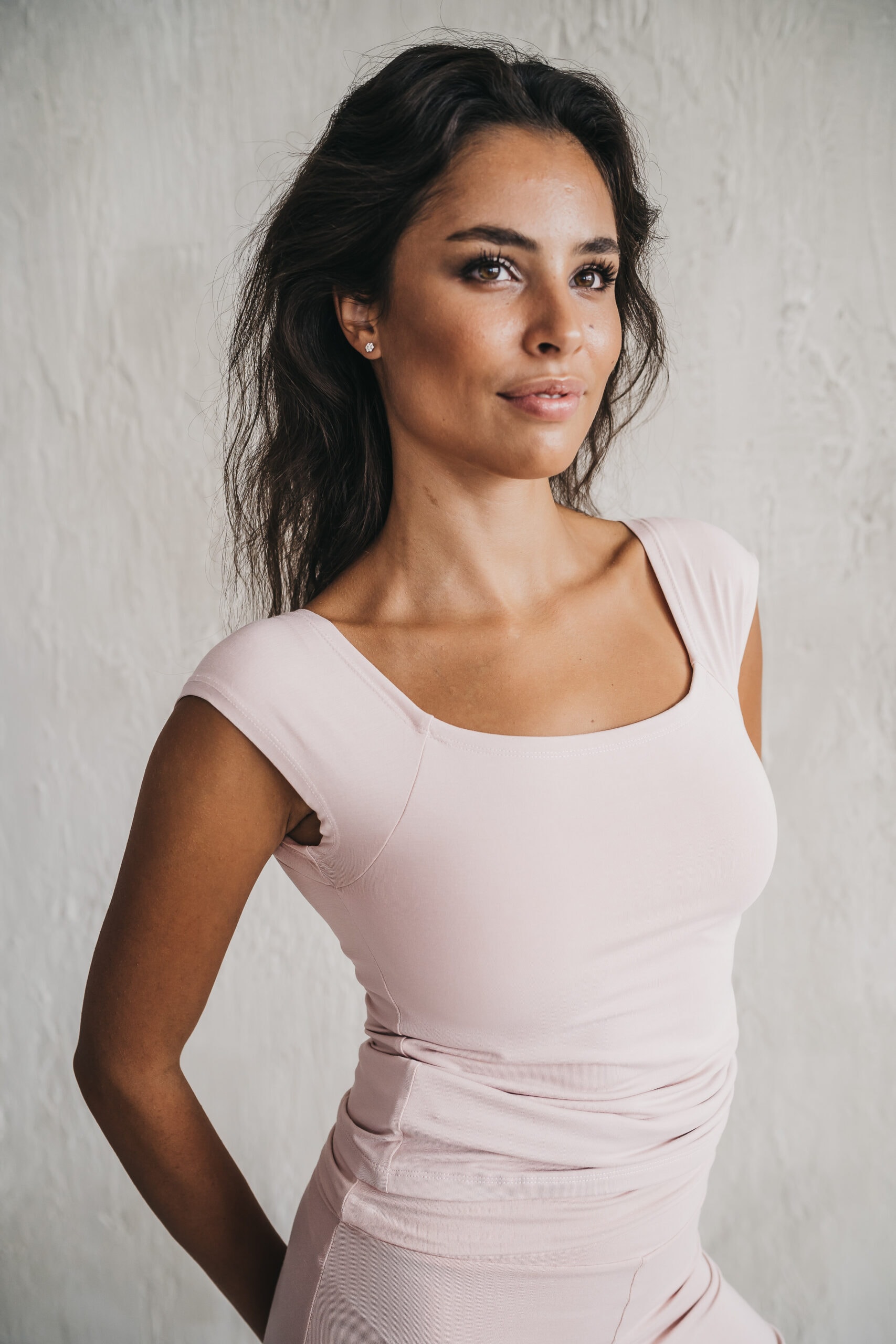 Bambusové tričko s lodičkovým výstrihom - Soft Pink – Obrázok 3